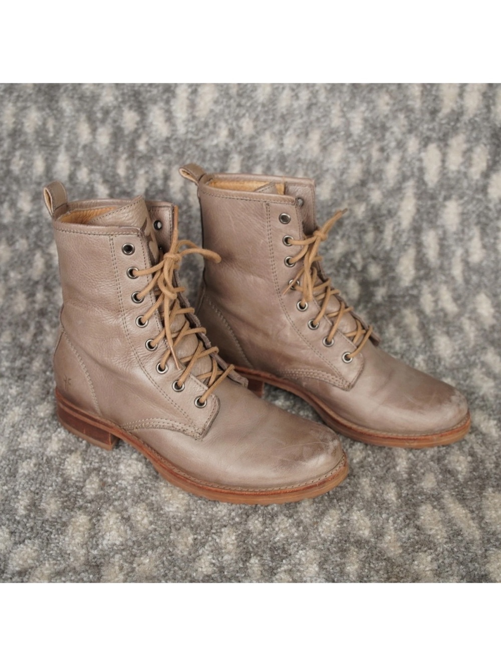 Frye Veronica Flex Combat Boots Womens Size 7.5 B Gray Beige Leather Mexico Made - Picture 4 of 15